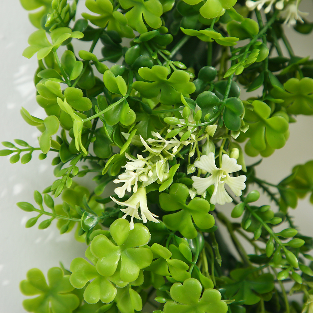 St. Patrick's Day Faux Green Shamrock Door Hanger Bow Decoration Wreath