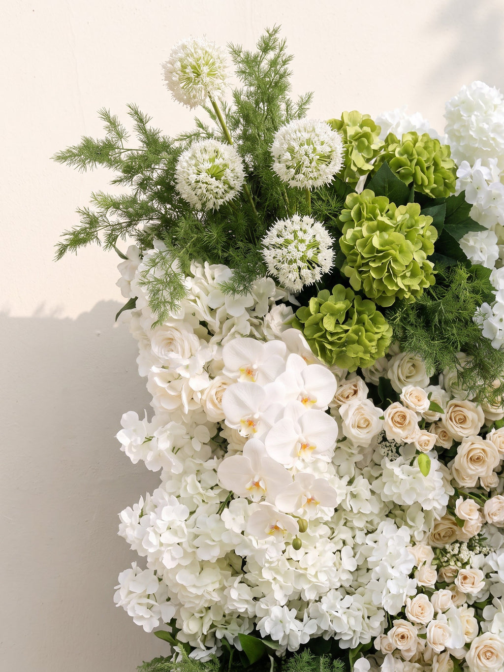 Cireliva: 5D Fabric Artificial rolling up curtain flower wall