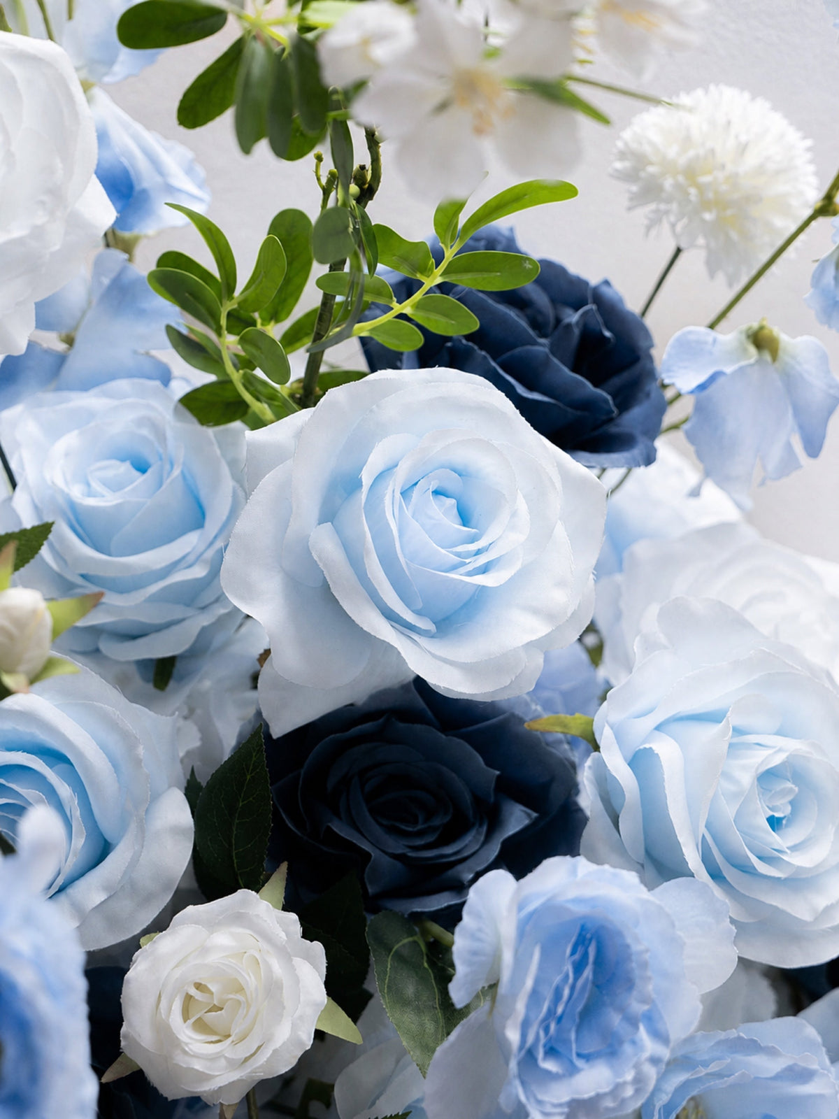 Cirrus 2026 New Design White Blue Hanging Floral Arrangement