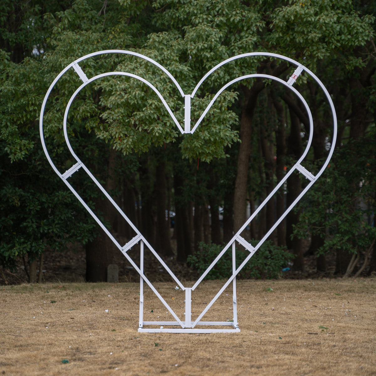 Auralis: 3D Romantic Crimson Heart-Shaped Artificial Floral Backdrop for Wedding & Valentine's Day Decor