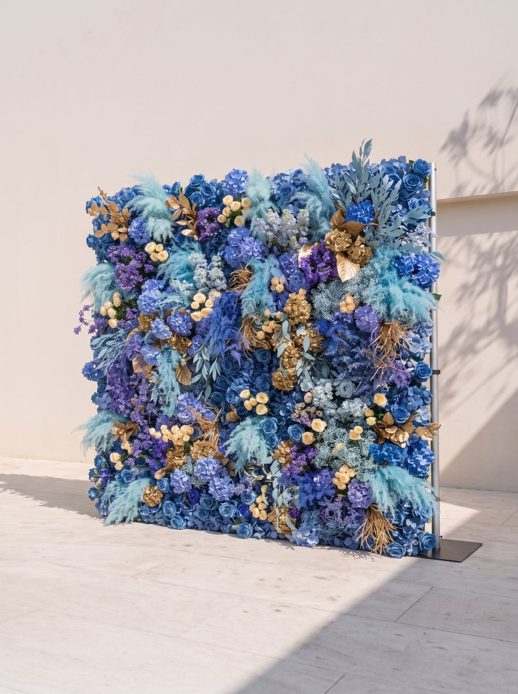 Davilsira: 5D Fabric Artificial rolling up curtain flower wall
