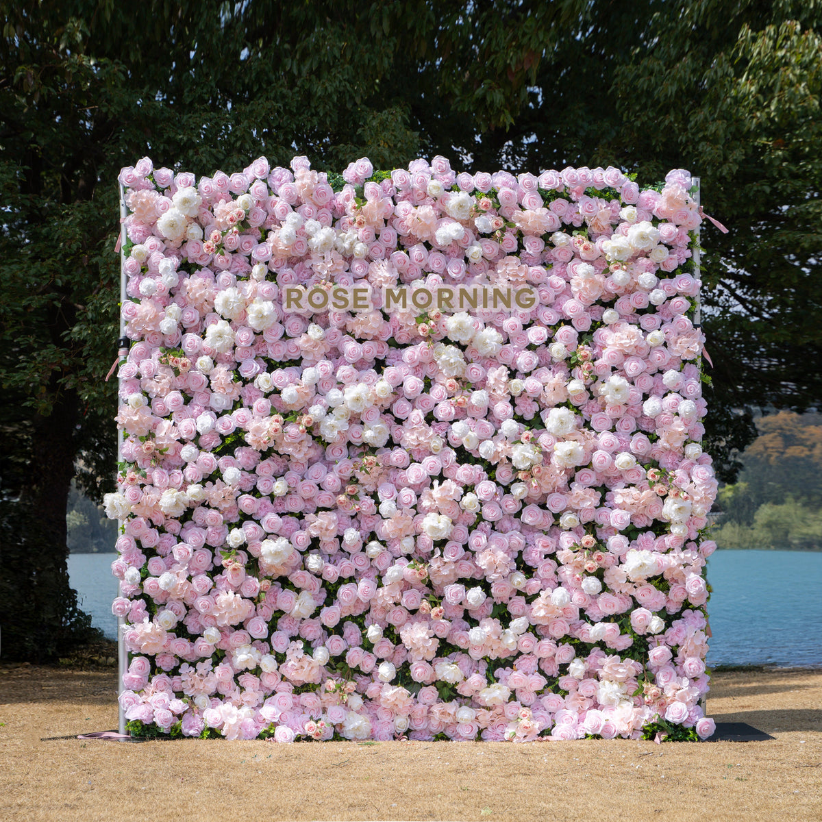 Gabriella：3D Fabric Artificial rolling up curtain flower wall