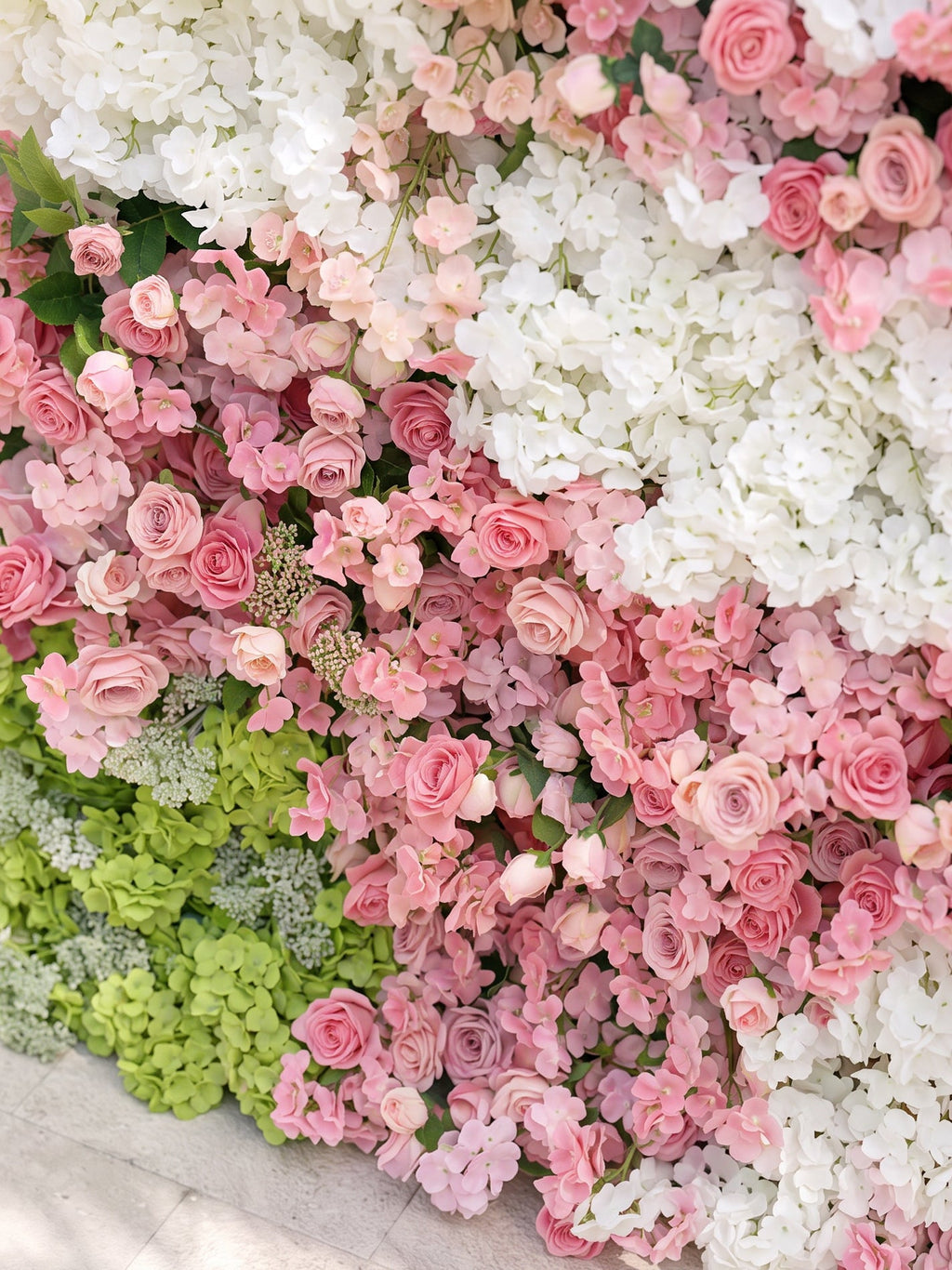 Helelia: 5D Fabric Artificial rolling up curtain flower wall