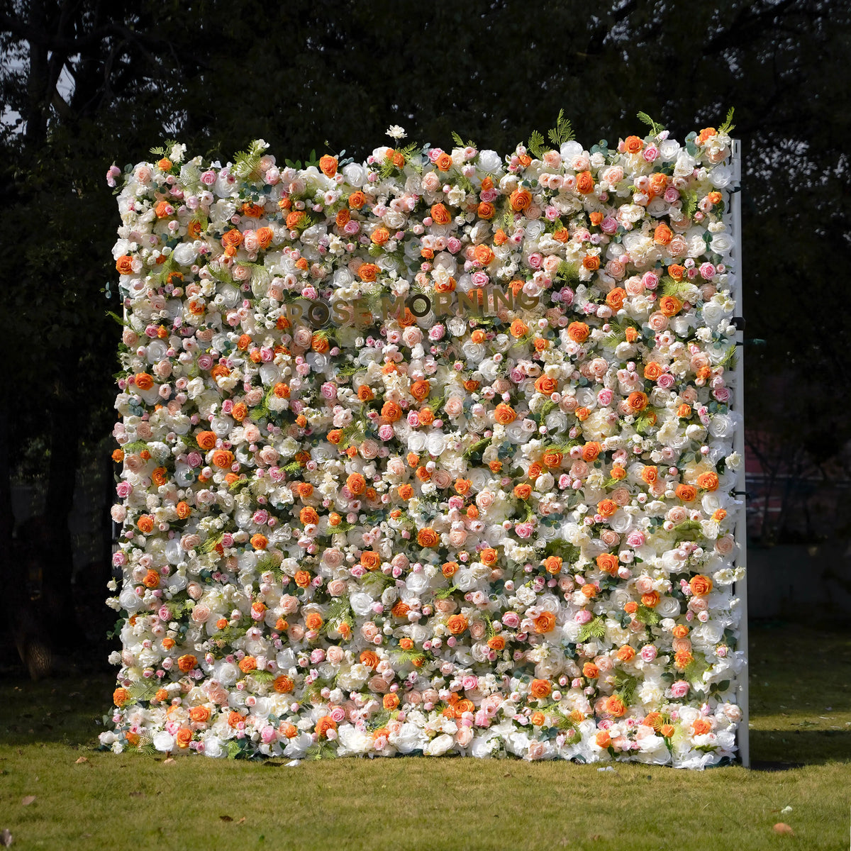 Pyrenie：5D Fabric Artificial rolling up curtain flower wall