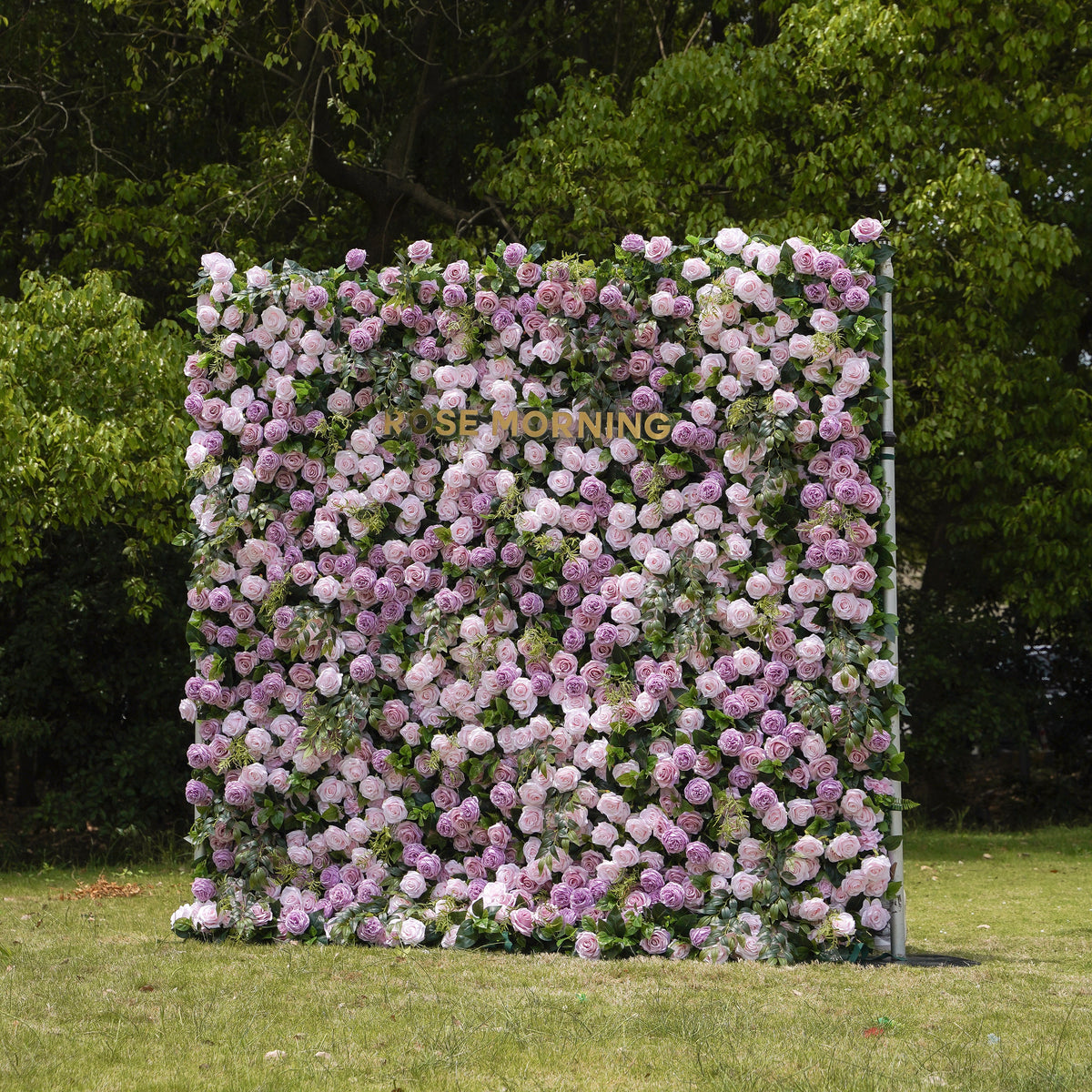 Tamara：5D Fabric Artificial rolling up curtain flower wall