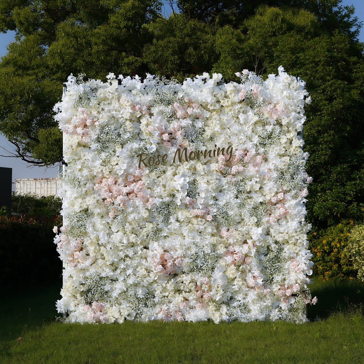Adalyn：5D Fabric Artificial rolling up curtain flower wall