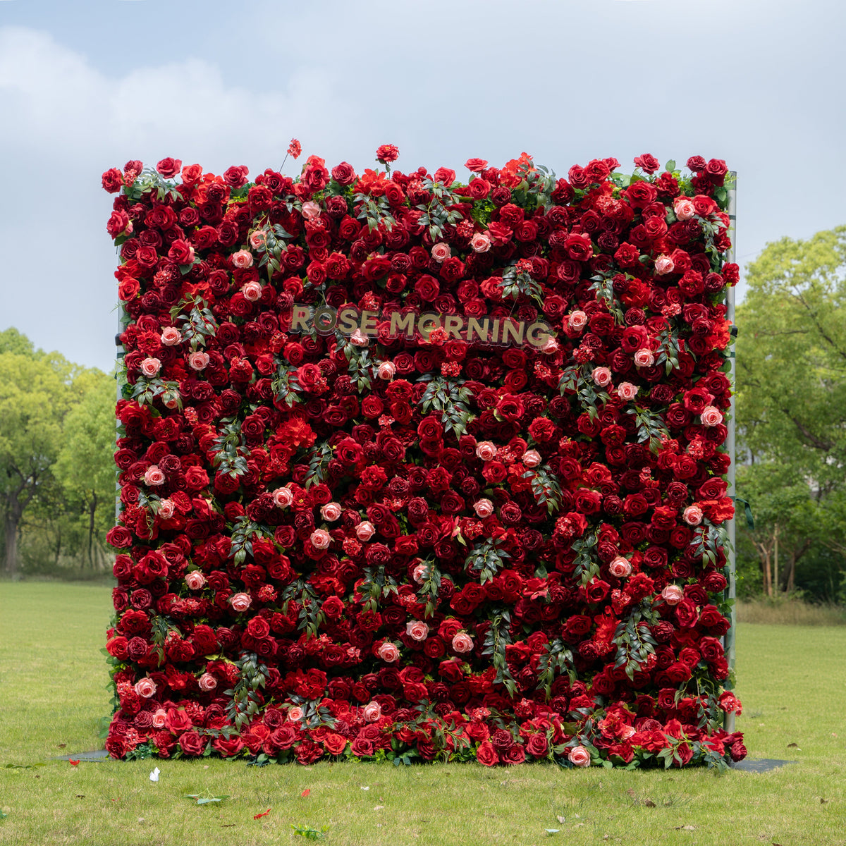 Aileen：3D Fabric Artificial rolling up curtain flower wall
