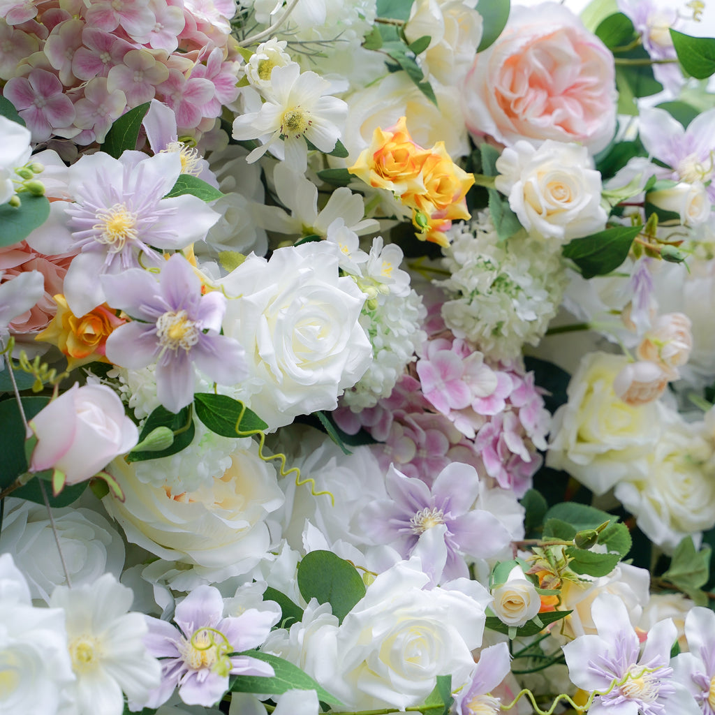 Alexa：7D Fabric Artificial rolling up curtain flower wall
