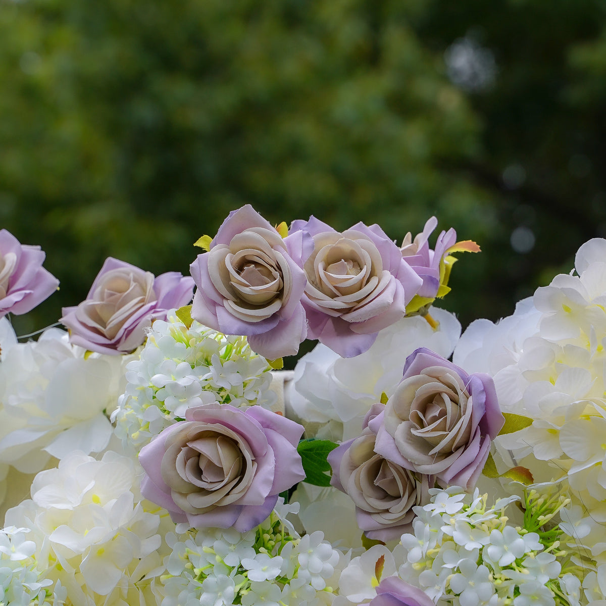 Aubrey：5D Fabric Artificial rolling up curtain flower wall