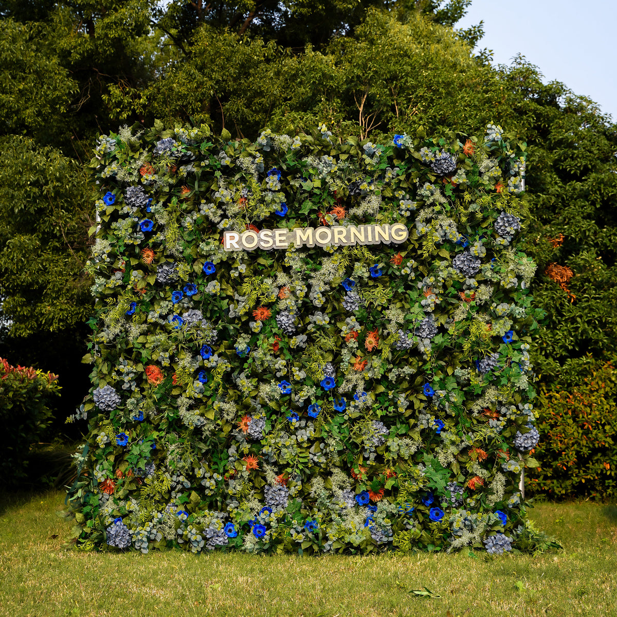 Belle：7D Fabric Artificial rolling up curtain flower wall