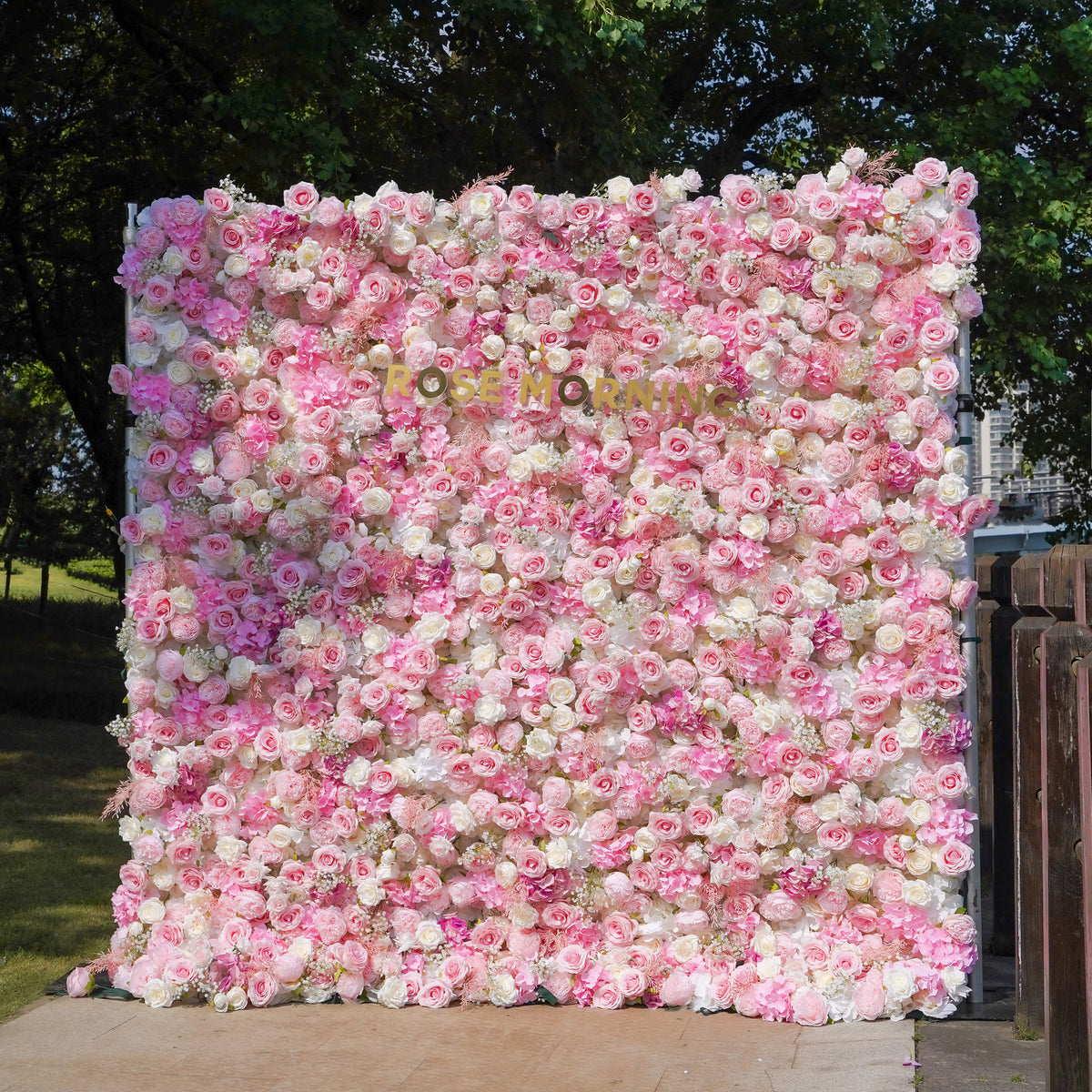 Charlotte：7D Fabric Artificial rolling up curtain flower wall