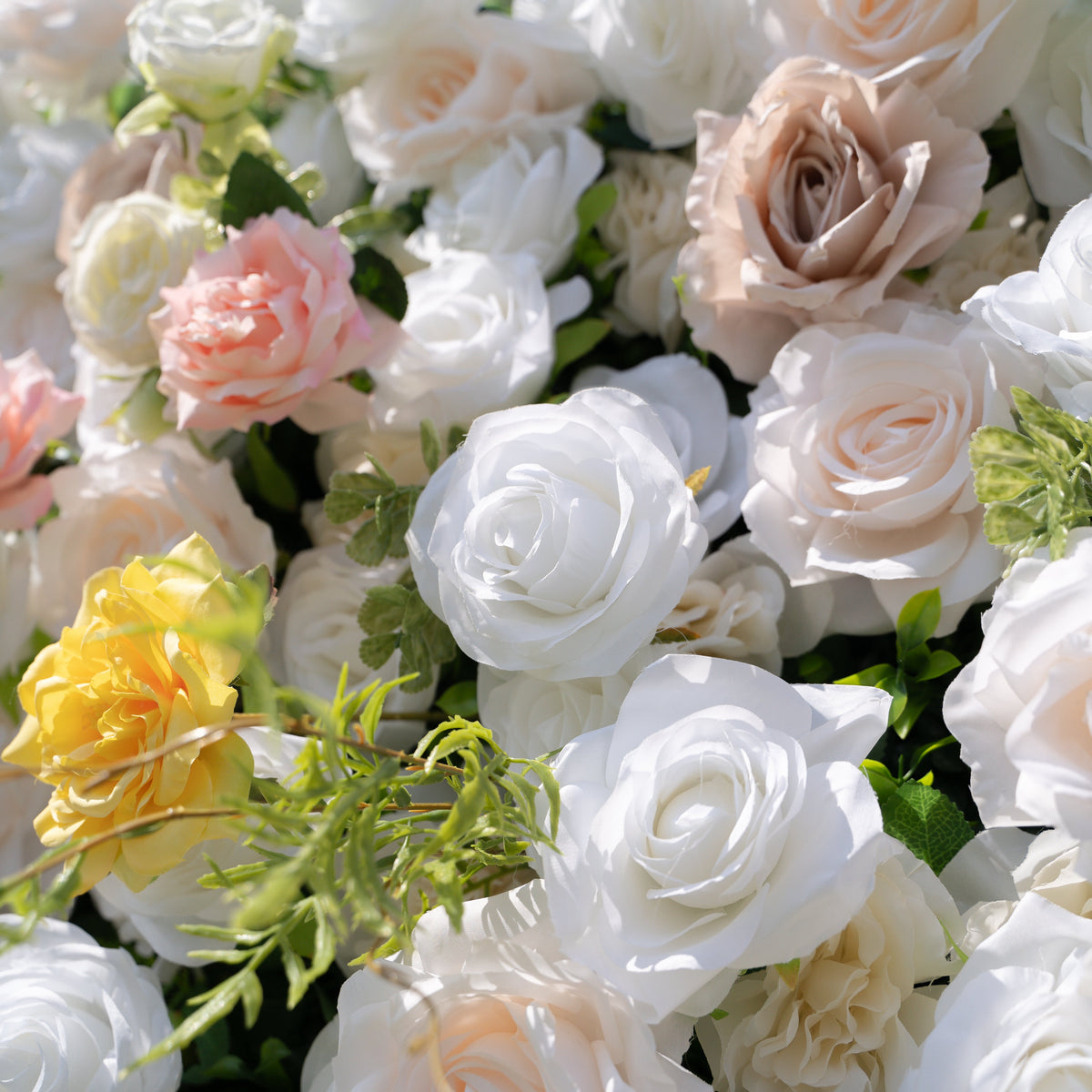 Ciao：3D Fabric Artificial rolling up curtain flower wall