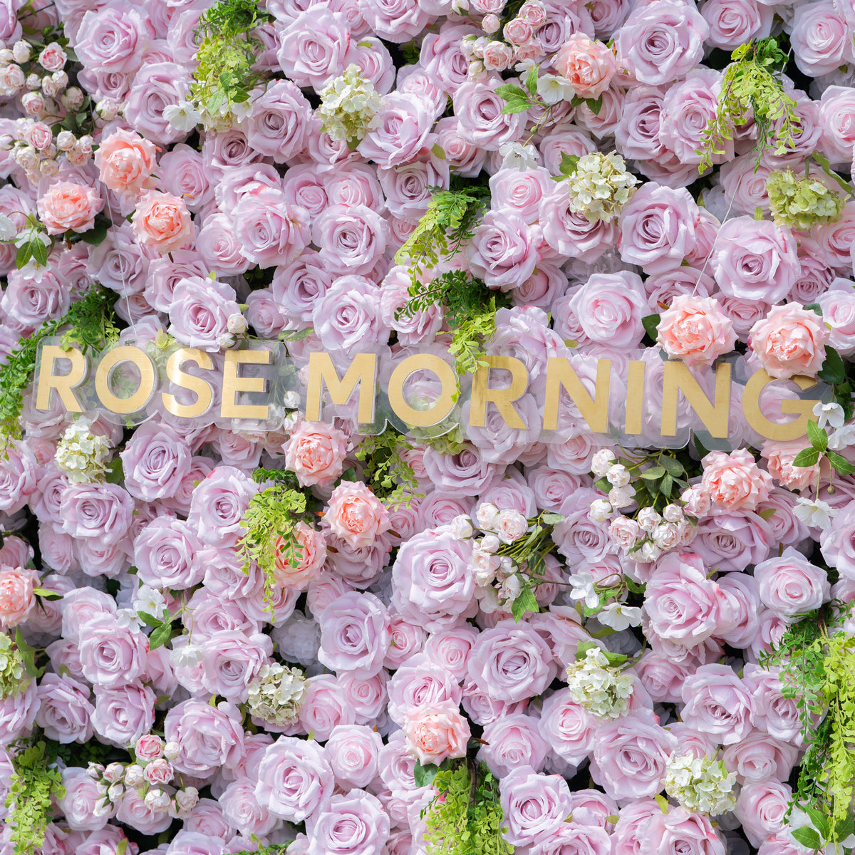 Debra：5D Fabric Artificial rolling up curtain flower wall