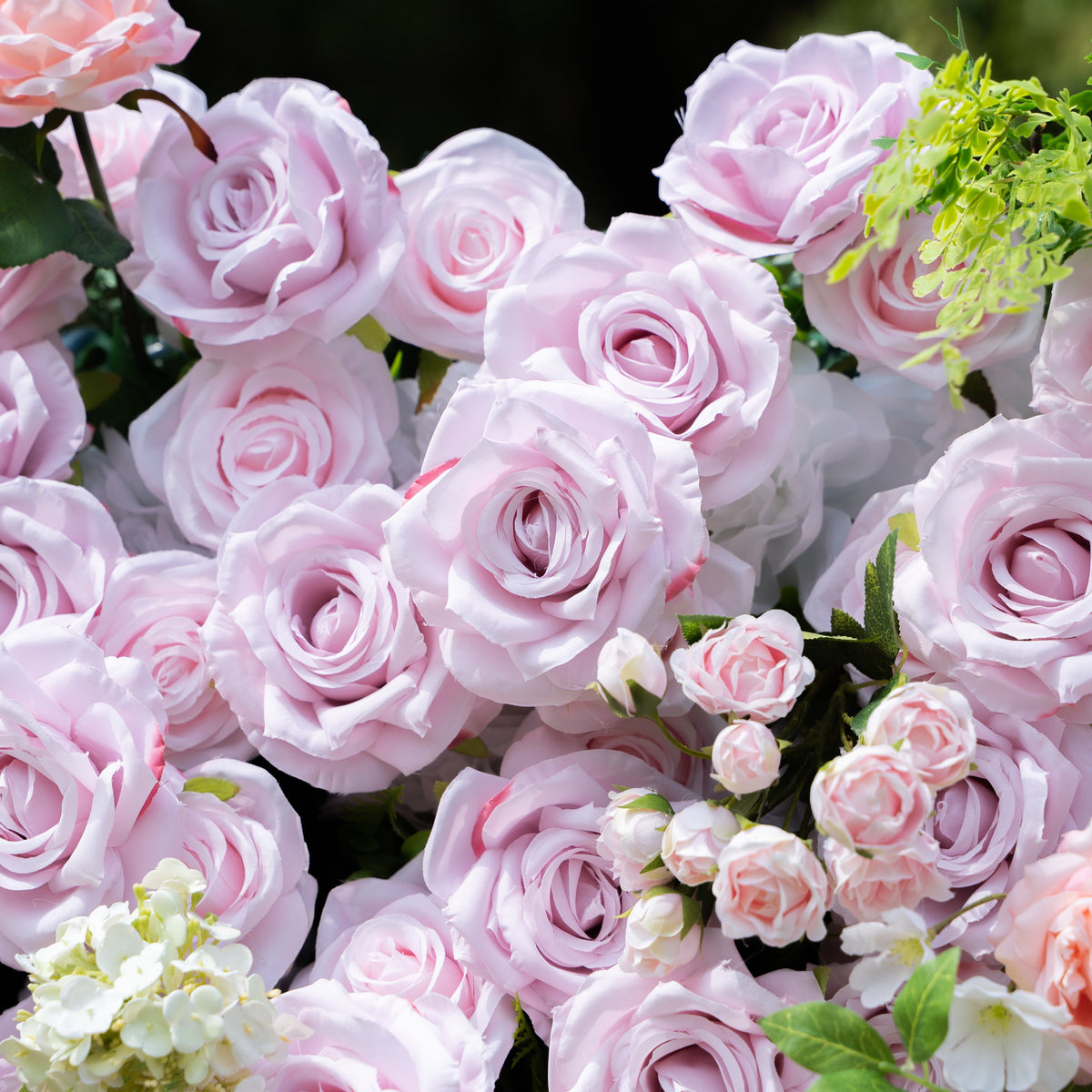 Debra：5D Fabric Artificial rolling up curtain flower wall