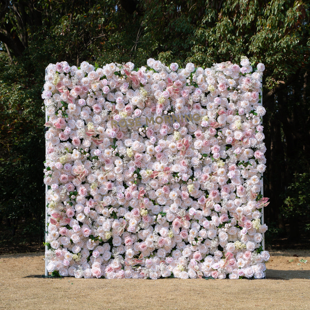 Ebony：5D Fabric Artificial rolling up curtain flower wall