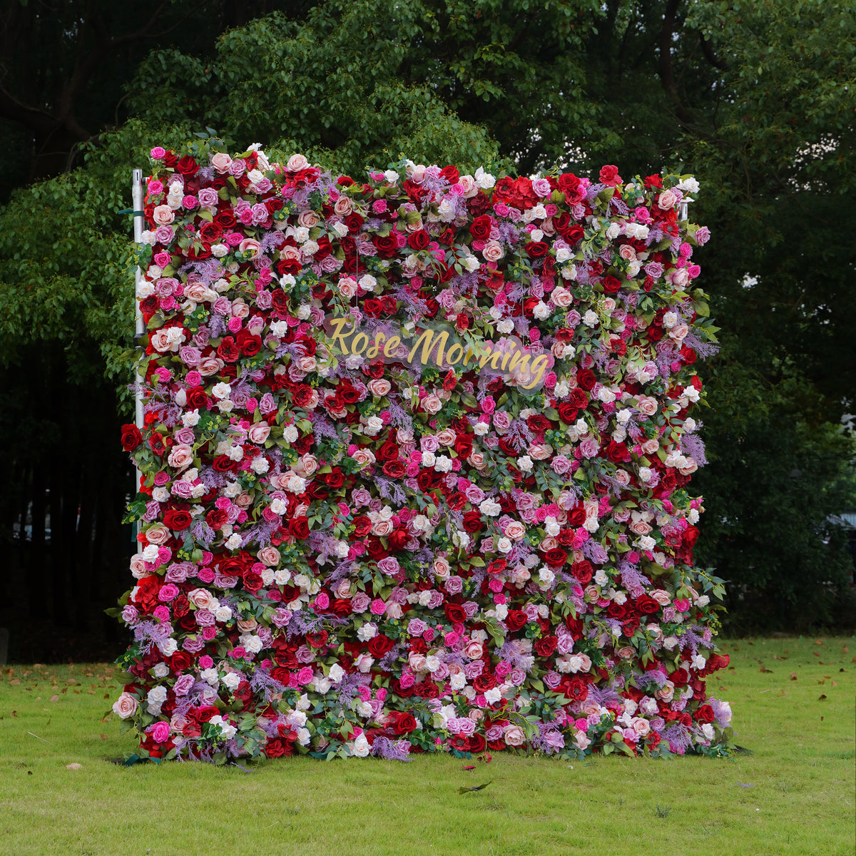 Ember：5D Fabric Artificial rolling up curtain flower wall