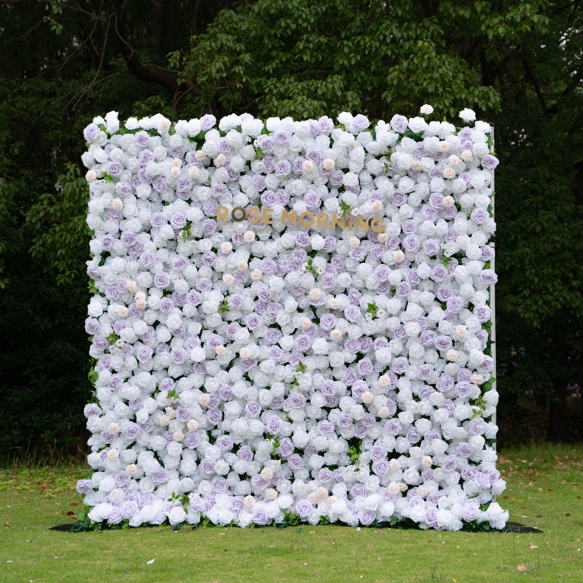 Jazlynn：3D Fabric Artificial rolling up curtain flower wall
