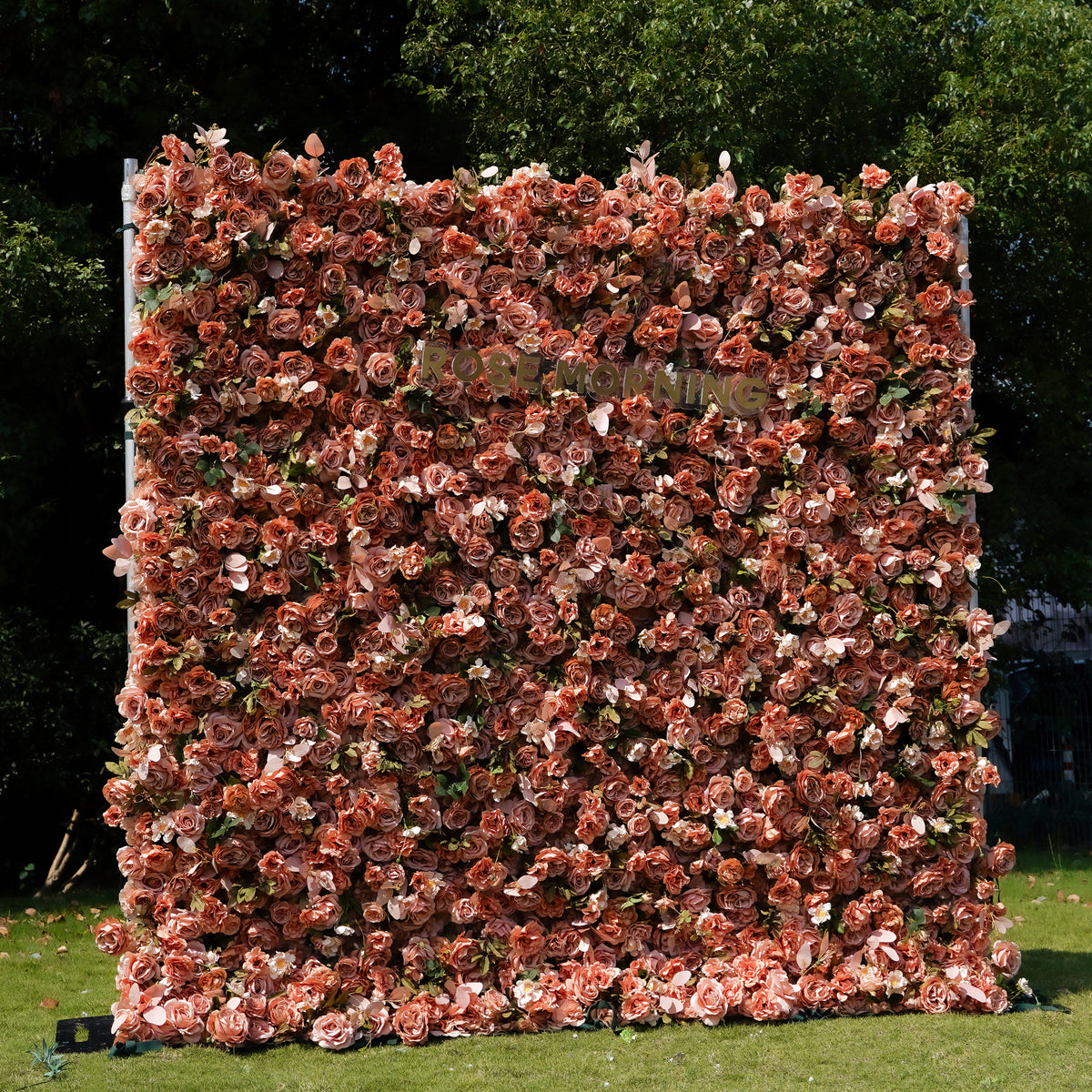 Maven：7D Fabric Artificial rolling up curtain flower wall