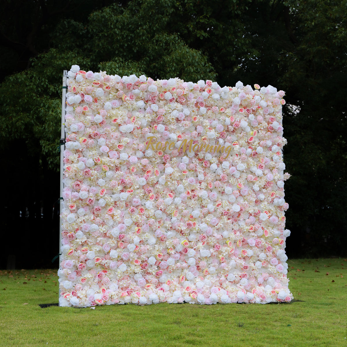 Meara：5D Fabric Artificial rolling up curtain flower wall