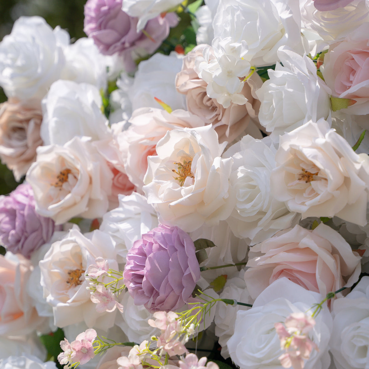 Minnie：4D Fabric Artificial rolling up curtain flower wall