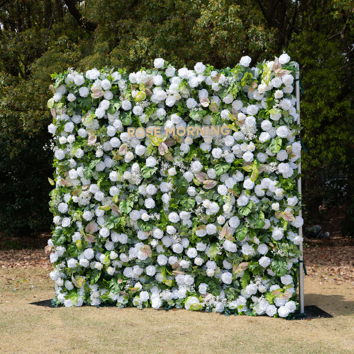 Perla：5D Fabric Artificial rolling up curtain flower wall