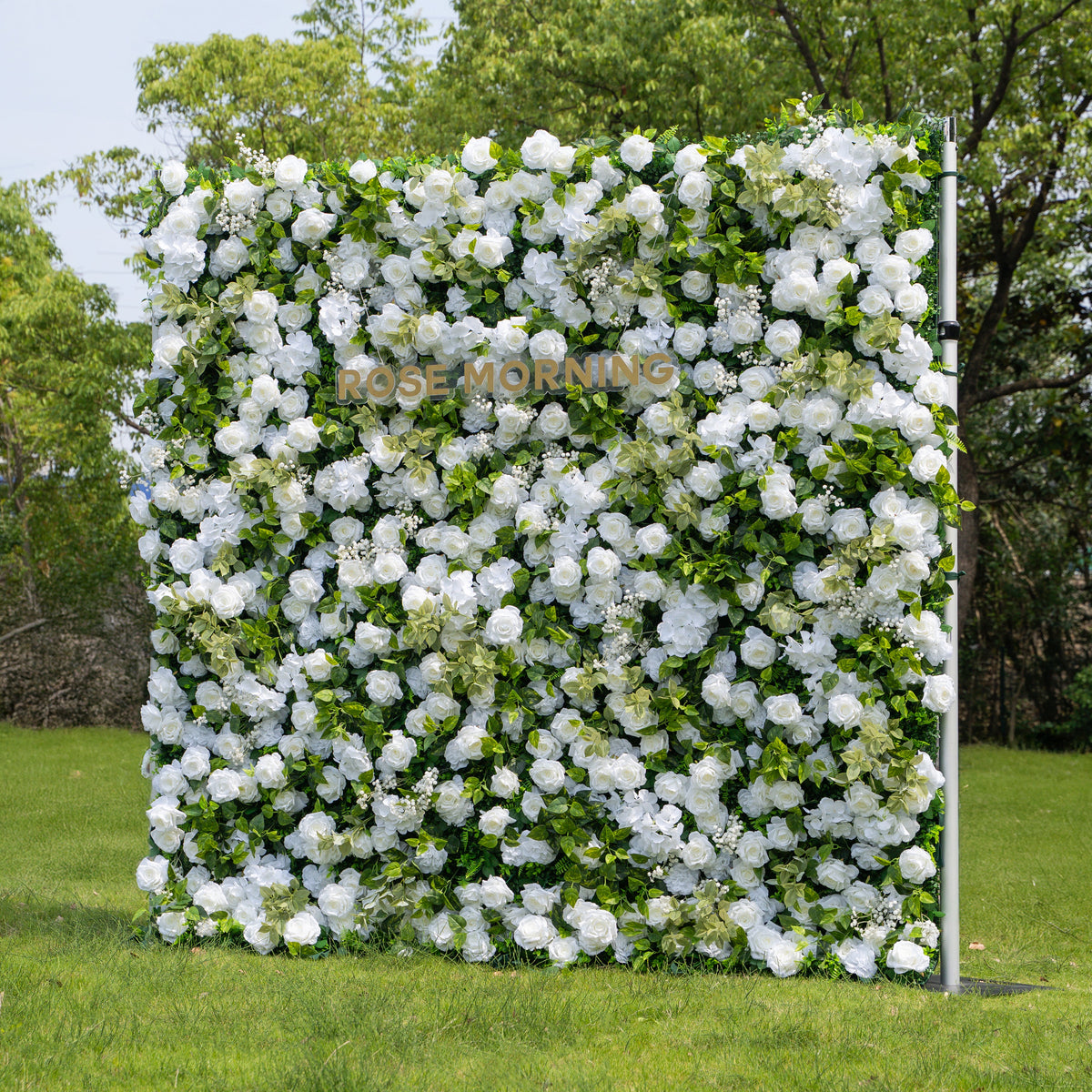 Sava：3D Fabric Artificial rolling up curtain flower wall
