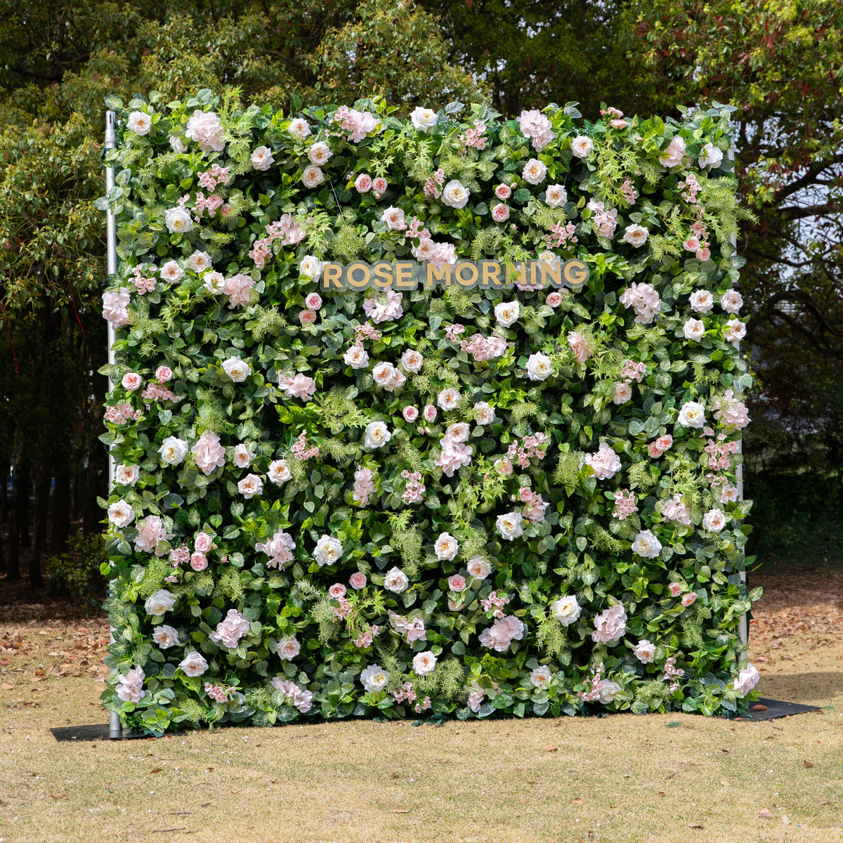 Simona：5D Fabric Artificial rolling up curtain flower wall