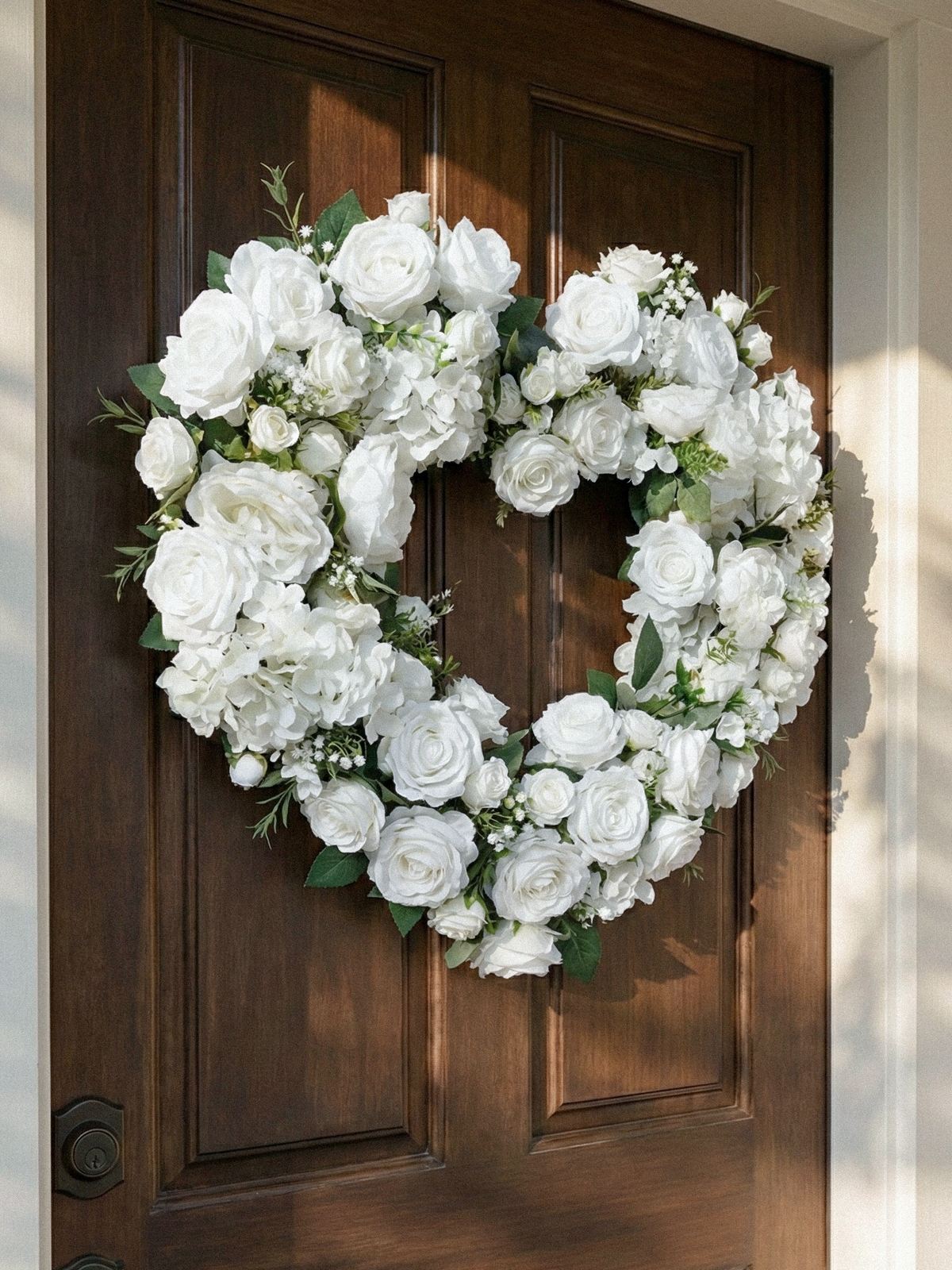 2026 New Classic Heart Shape Garland Wreath 21.65"with White Roses For Door Hanging