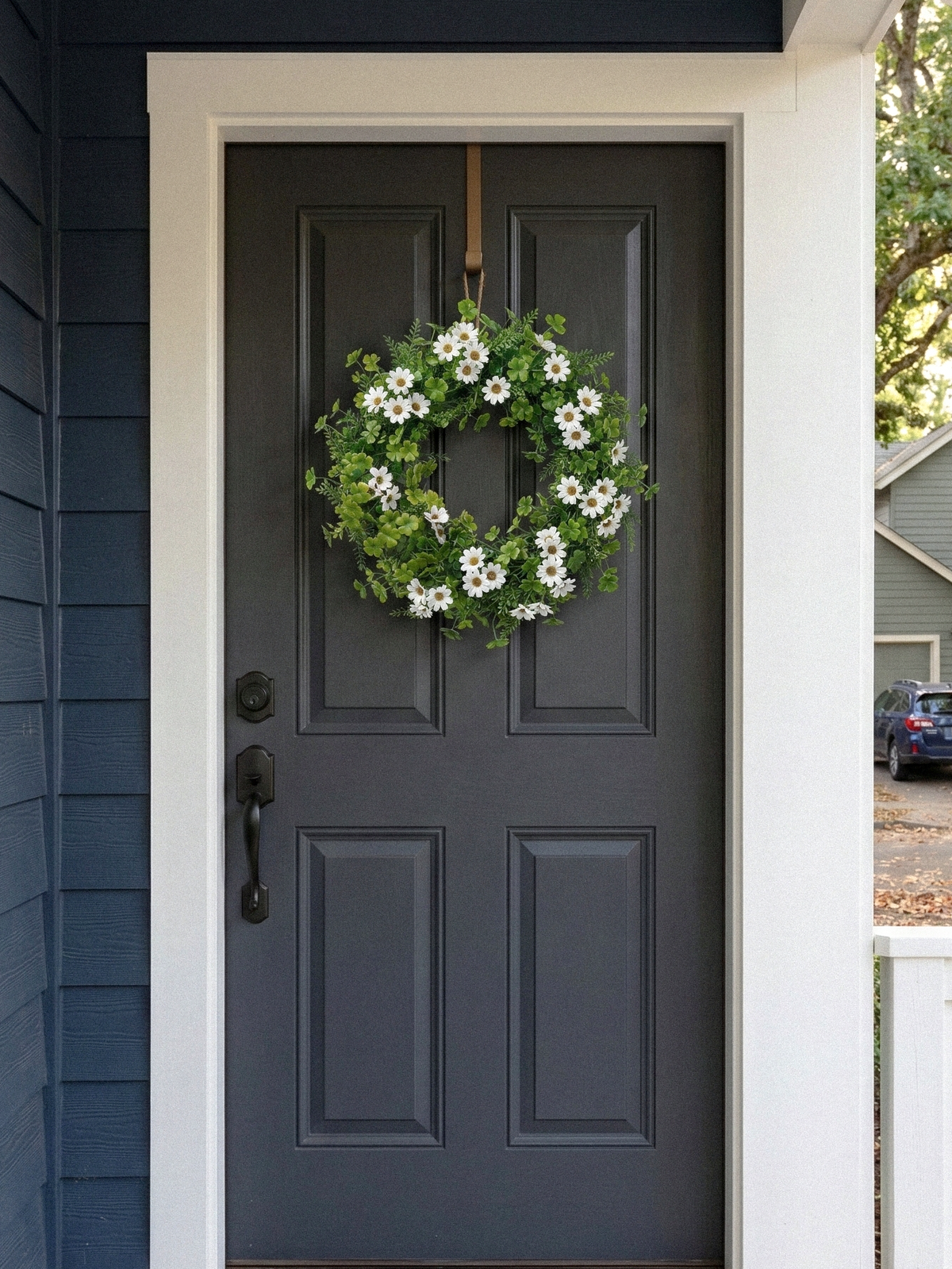 St. Patrick's Day Decorative Wreath 21.65“with Shamrocks and Daisies for Door Hanging Garland