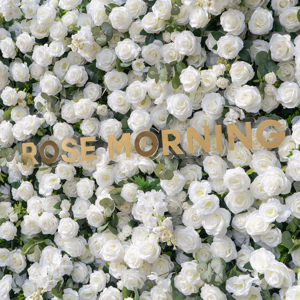 Sylas: 5D Luxury White Rose & Forest Foliage Silk Floral Wall Roll-Up Fabric Backdrop for Elegant Garden Weddings & Receptions