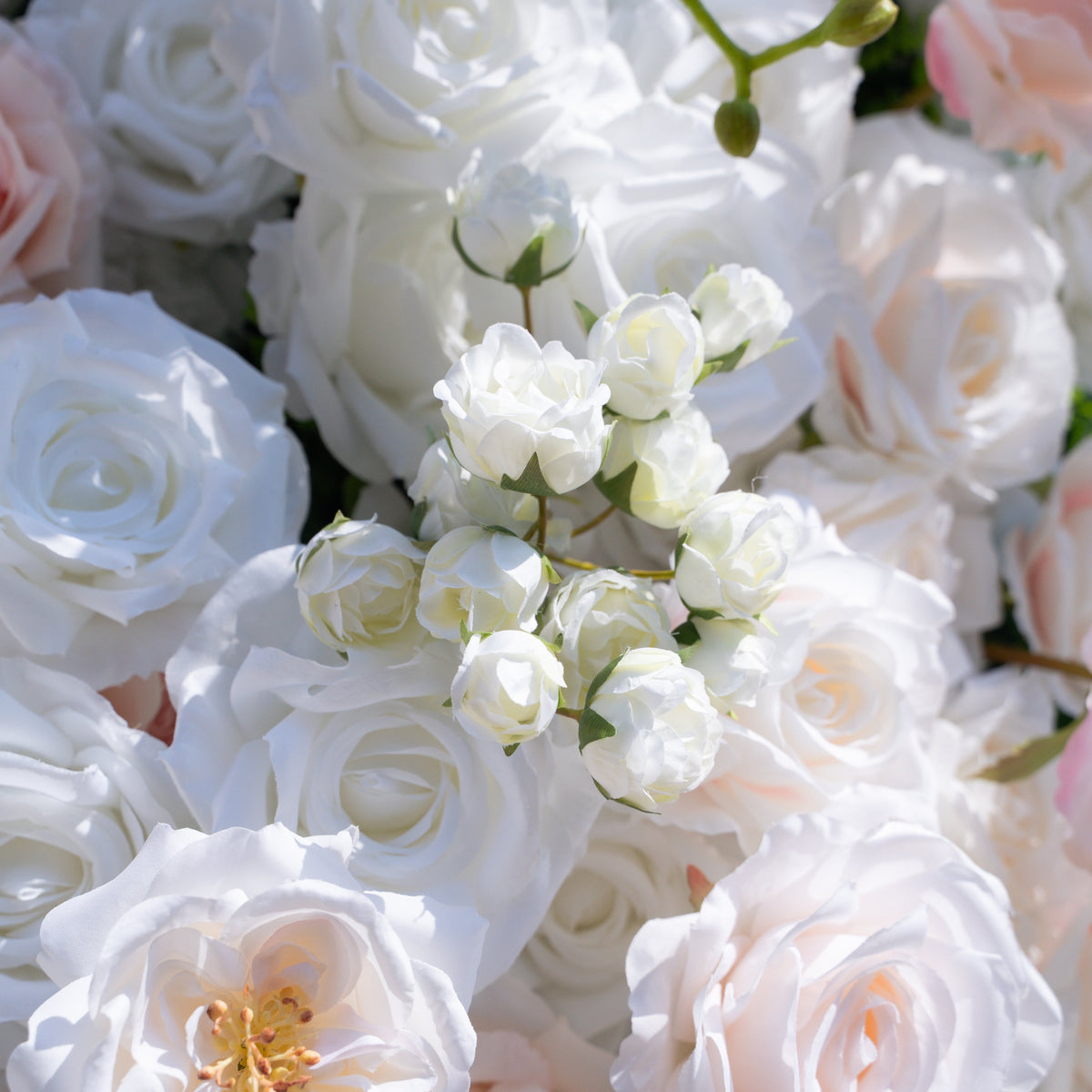Tiara：5D Fabric Artificial rolling up curtain flower wall