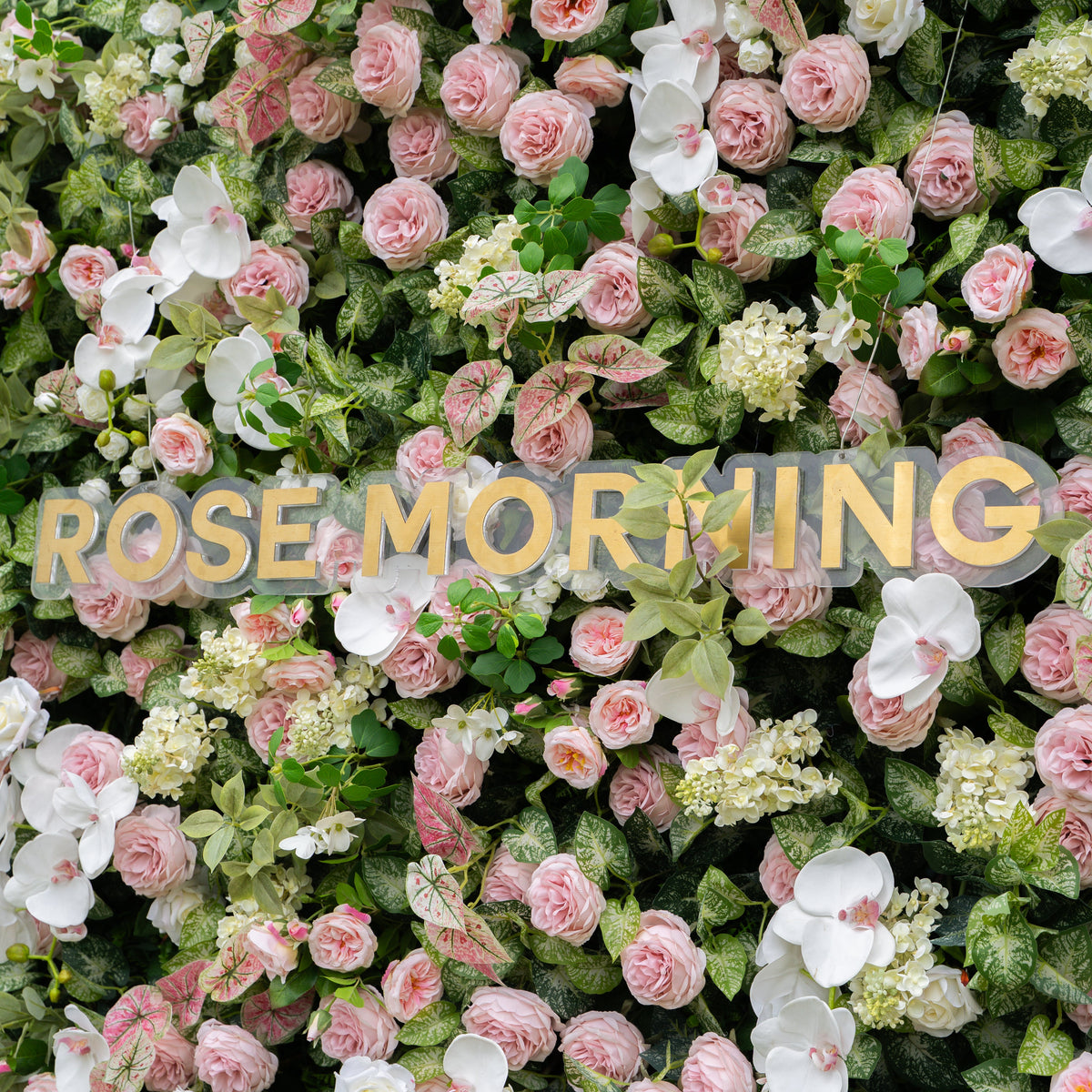 Tori：5D Fabric Artificial rolling up curtain flower wall